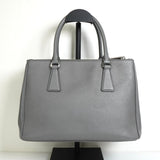 プラダ ガレリア サフィアーノレザー 2way ハンドバッグ ショルダーバッグ グレー - NEWSED