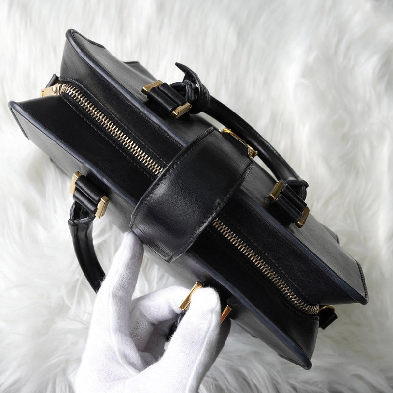 イヴサンローラン べイビーカバス レザー 2way ショルダーバッグ ハンドバッグ ブラック - NEWSED