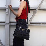 プラダ ロゴ ギャザー テスート ポコノ ナイロン 2way ハンドバッグ ショルダーバッグ ブラック - NEWSED