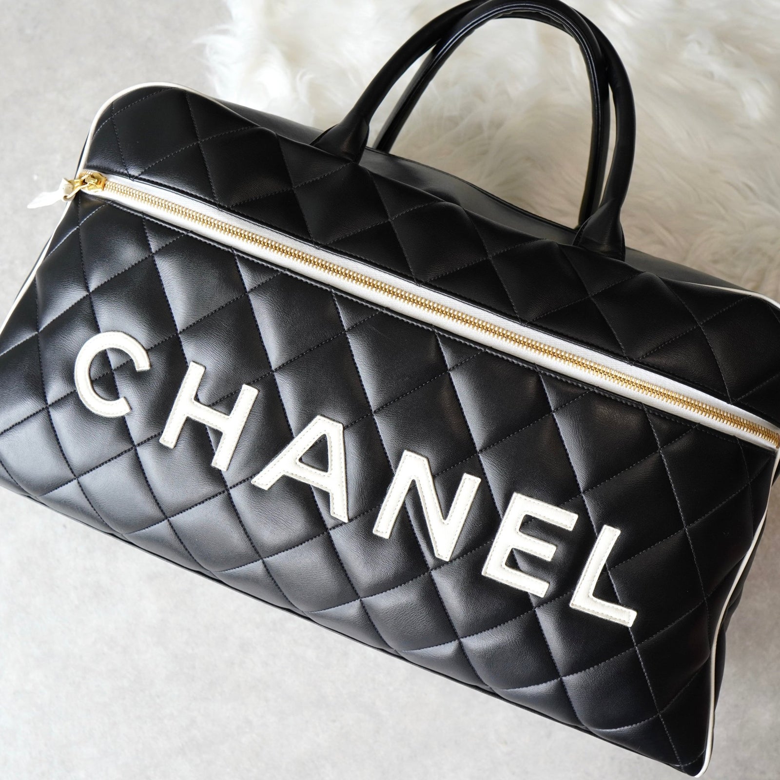 シャネル スポーツ 3番台 ロゴ マトラッセ カーフスキン ボストン