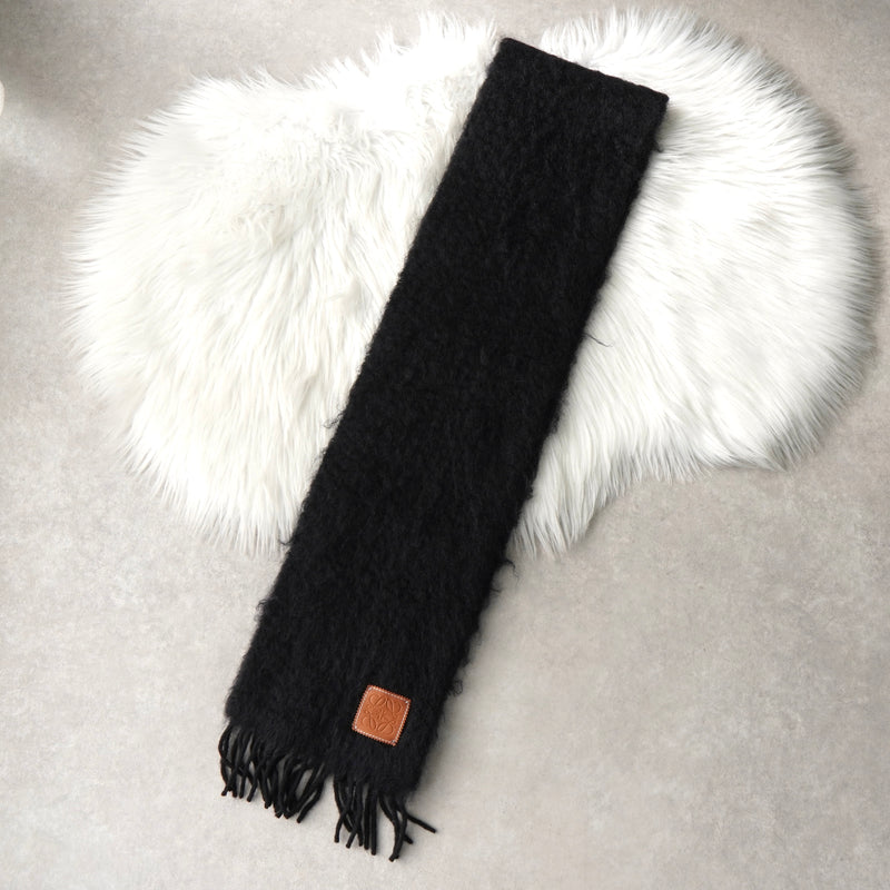 ロエベ アナグラム レザーパッチ モヘア マフラー ブラック