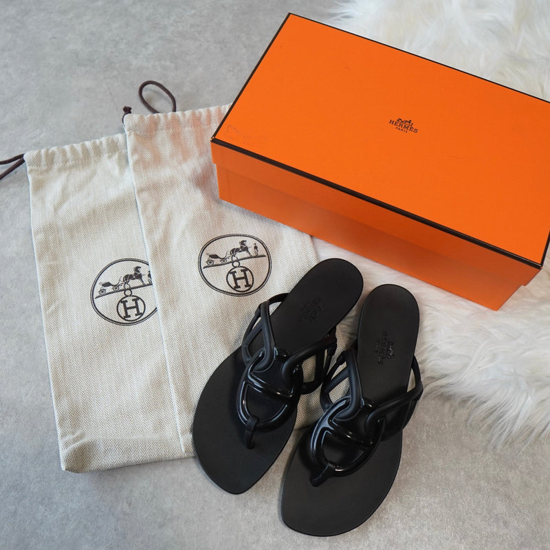 エルメス エジェリ シェーヌダンクル ラバー サンダル ブラック サイズ35 / 約22cm 箱付き - NEWSED