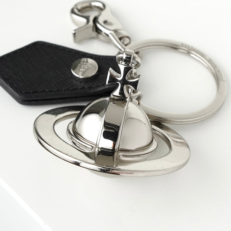 ヴィヴィアン ウエストウッド ラージ オーブ レザー シルバー チャーム キーホルダー