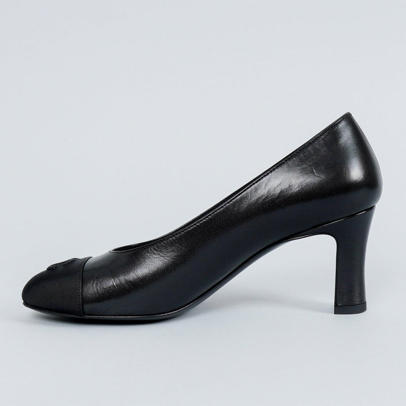 シャネル ココマーク刺繍 バイカラートゥ ハイヒールパンプス 37 1/2C / 24.0cm - 24.5cm - NEWSED