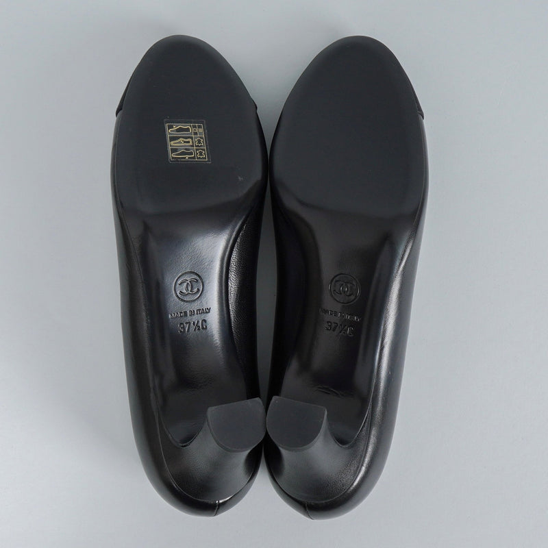 シャネル ココマーク刺繍 バイカラートゥ ハイヒールパンプス 37 1/2C / 24.0cm - 24.5cm - NEWSED