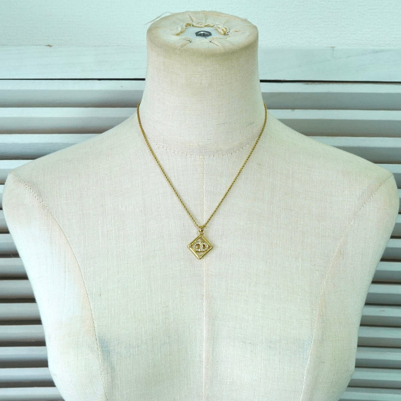 クリスチャン ディオール CDロゴ スクエア ラインストーン ネックレス GPゴールド