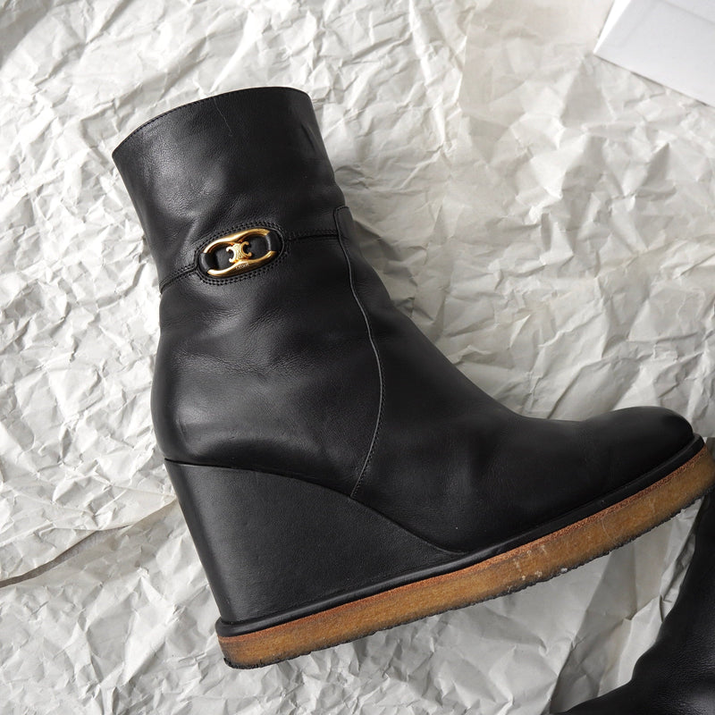 セリーヌ トリオンフ ウェッジソール レザー ブーツ 38 ブラック 保存袋 箱付き - NEWSED