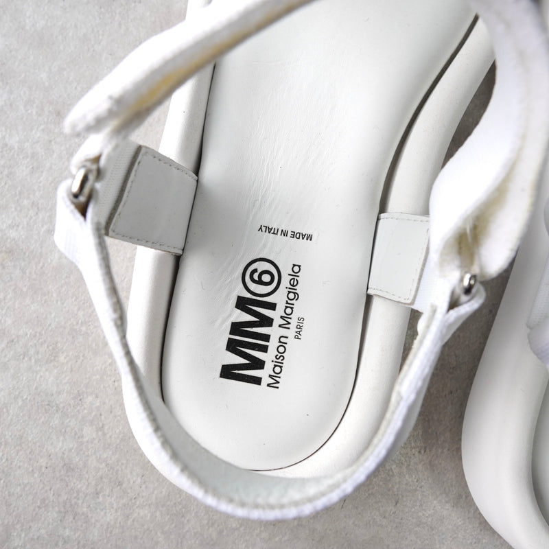 エムエムシックス メゾン マルジェラ プラットフォーム サンダル ホワイト サイズ38 / 約24.0cm - NEWSED
