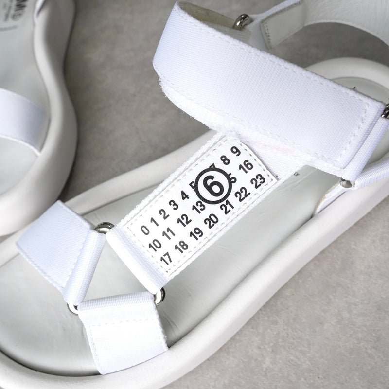 エムエムシックス メゾン マルジェラ プラットフォーム サンダル ホワイト サイズ38 / 約24.0cm - NEWSED