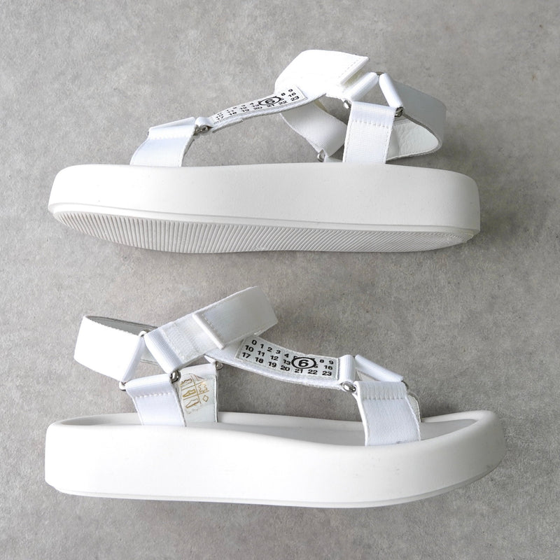 エムエムシックス メゾン マルジェラ プラットフォーム サンダル ホワイト サイズ38 / 約24.0cm - NEWSED