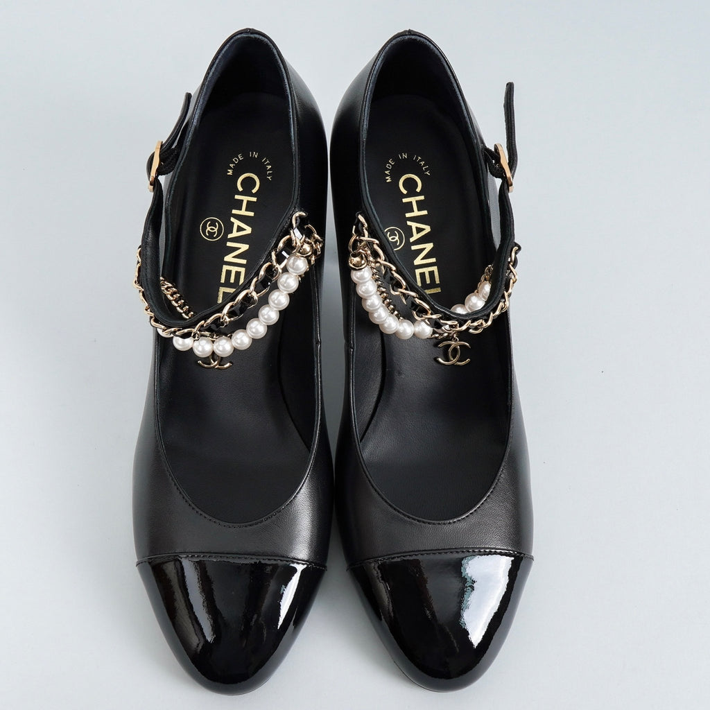 シャネル メリージェーン チェーン & パール アンクルストラップ チャンキーヒール パンプス ブラック38C / 24.0cm〜24.5cm