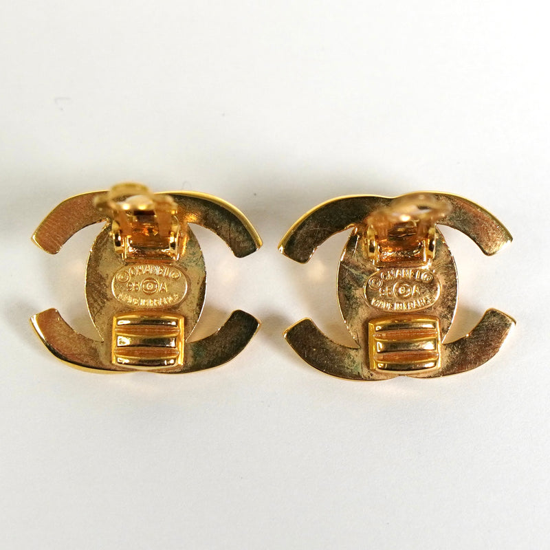 シャネル ココマーク ターンロック イヤリング GP
