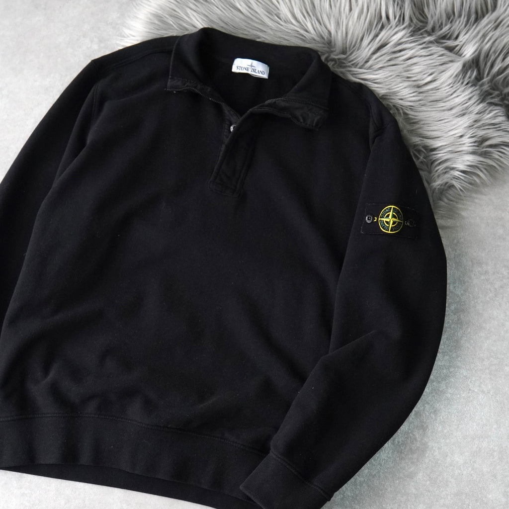 ストーンアイランド コンパスバッジ ハーフジップ ガーメントダイ スウェット ブラック メンズ