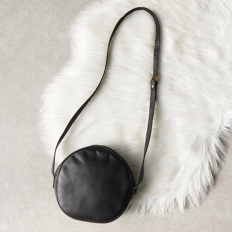 イヴ サンローラン ヴィンテージ YSLロゴ ショルダーバッグ ポシェット ブラック