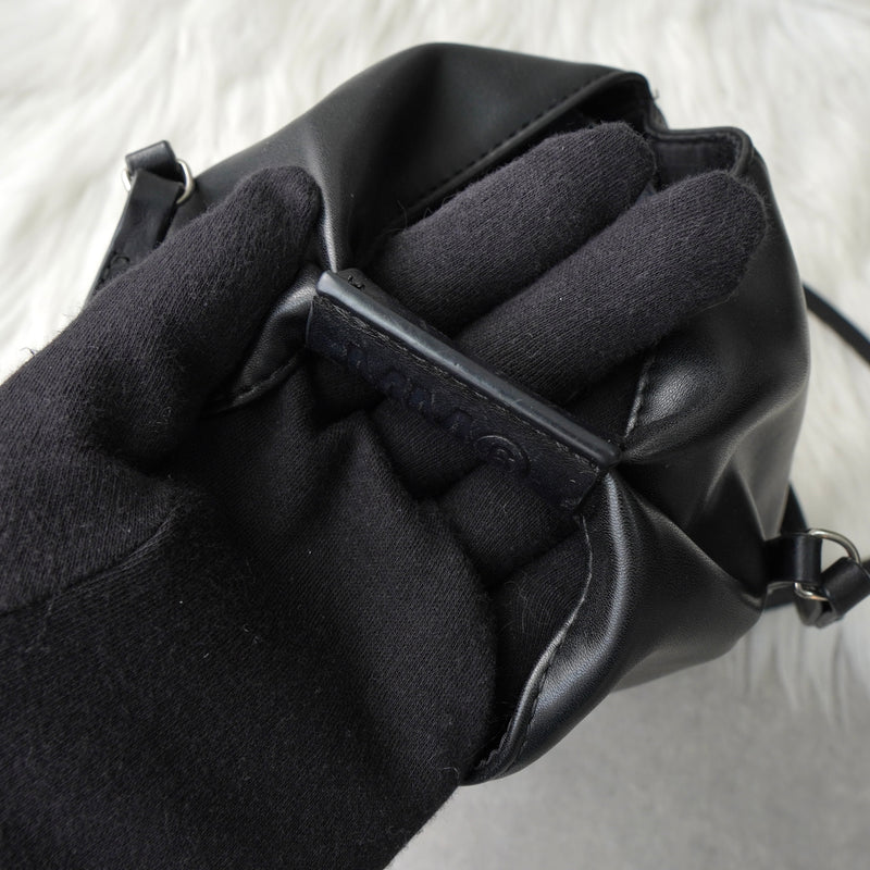 エムエムシックス メゾン マルジェラ レザー ジャパニーズバッグ クロスボディ ショルダーバッグ ブラック