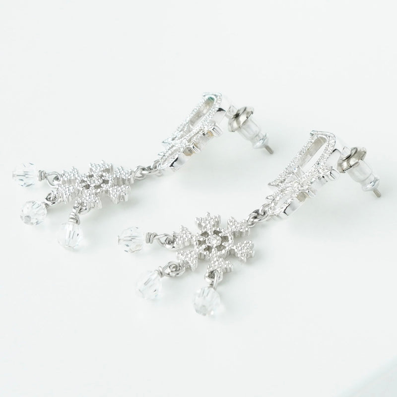 ディオール ロゴ ラインストーン スノー クリスタル ピアス シルバー