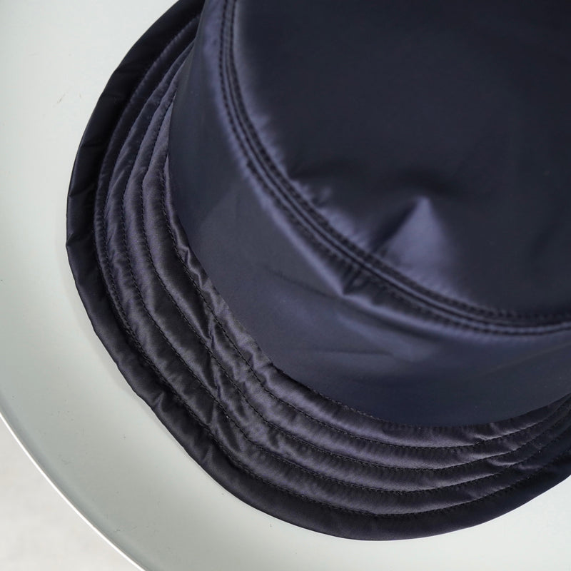 ヴィヴィアン ウエストウッド オーブ ナイロン バケットハット ネイビー