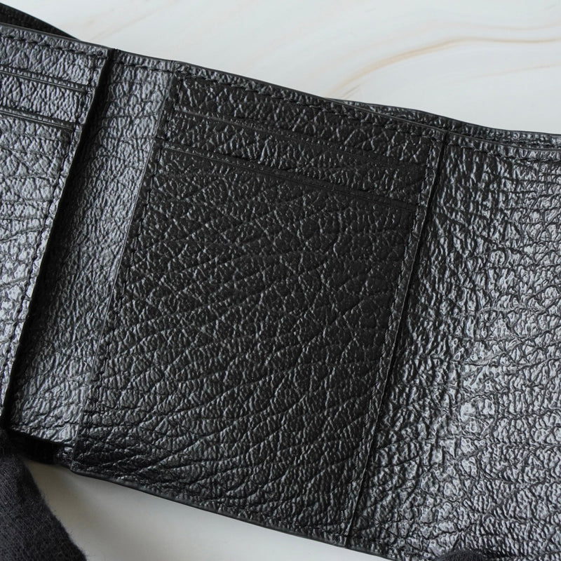 メゾン マルジェラ 4ステッチ 四つタグ レザー 三つ折り財布 コンパクトウォレット ブラック - NEWSED