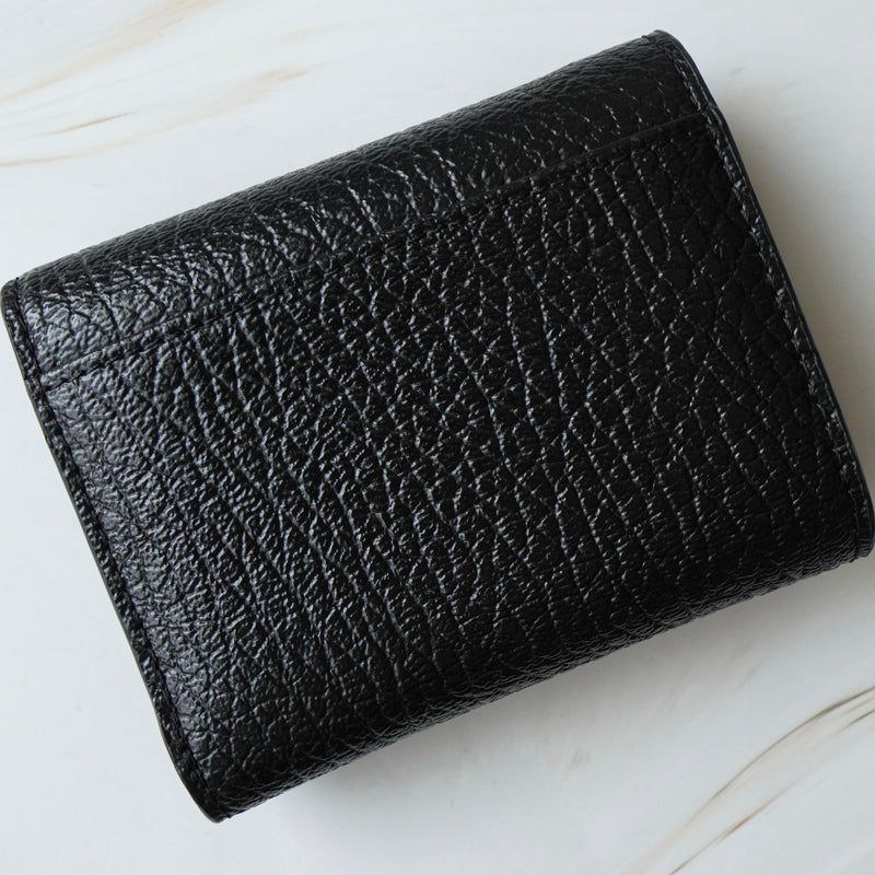 メゾン マルジェラ 4ステッチ 四つタグ レザー 三つ折り財布 コンパクトウォレット ブラック - NEWSED