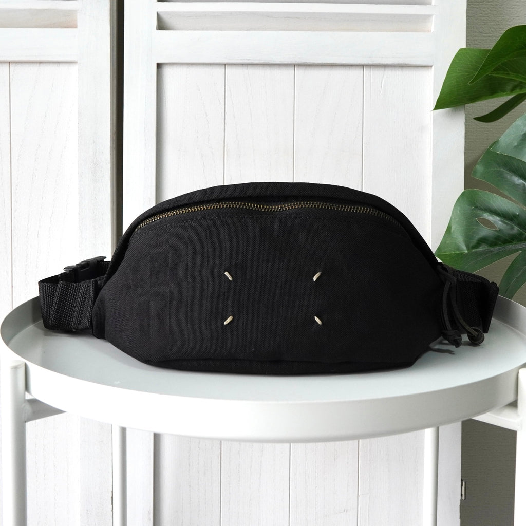 メゾン マルジェラ 4ステッチ 四つタグ ナイロンキャンバス ボディバッグ ウエストポーチ ブラック