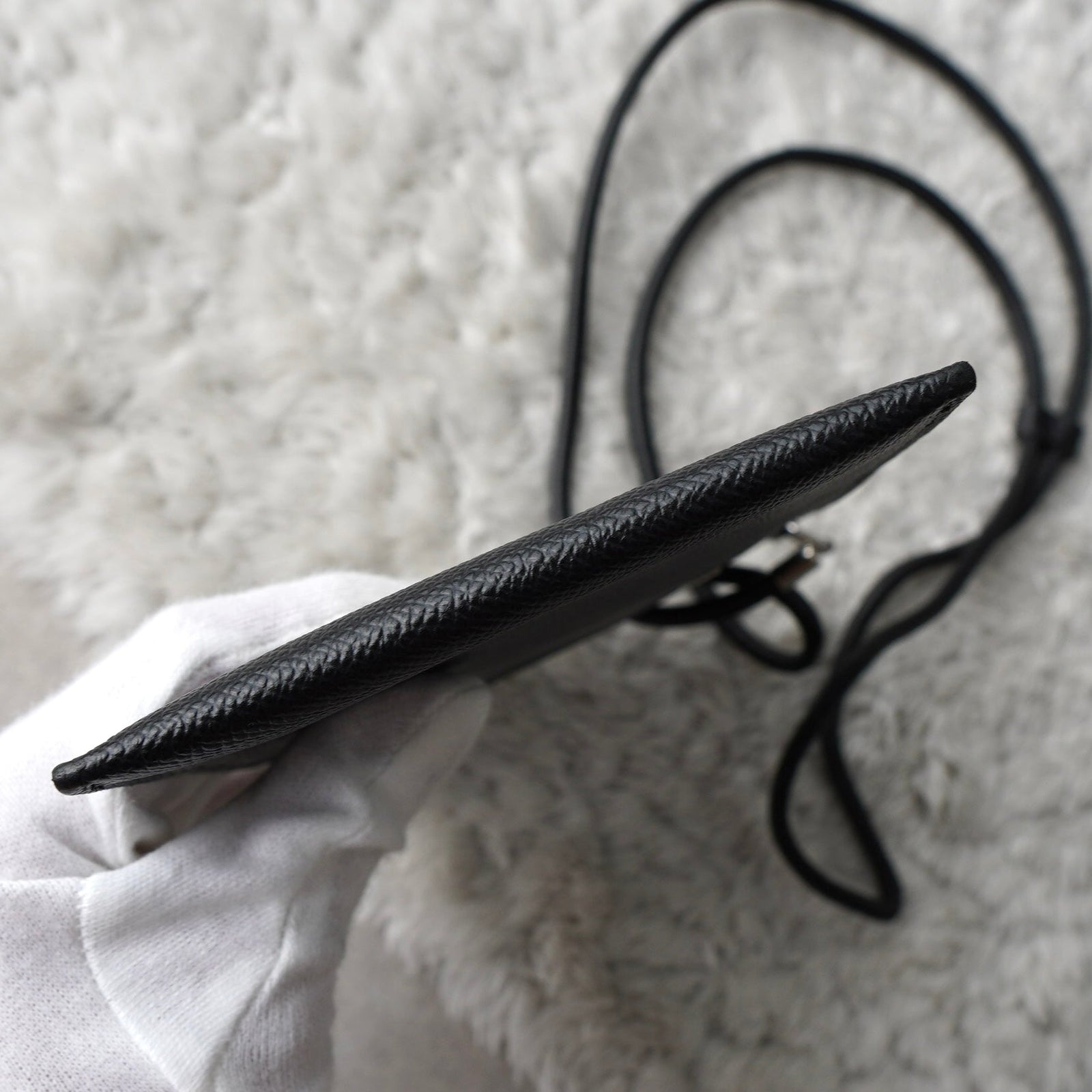 メゾン マルジェラ 4ステッチ 四つタグ レザー スマートフォン ポーチ