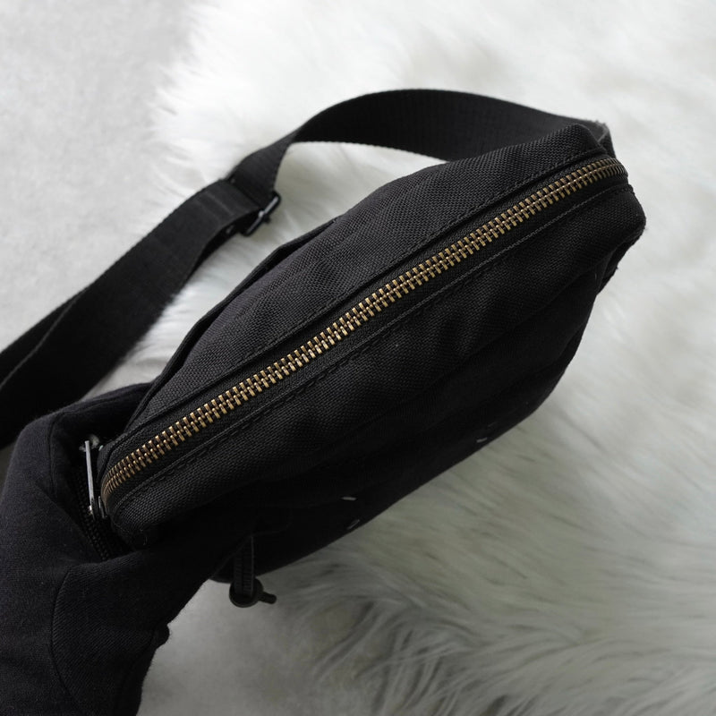 メゾン マルジェラ 4ステッチ 四つタグ ナイロンキャンバス ショルダー