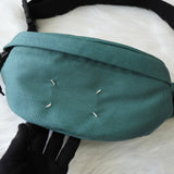 メゾン マルジェラ 4ステッチ 四つタグ ナイロンキャンバス ボディバッグ ウエストポーチ ターコイズブルー - NEWSED