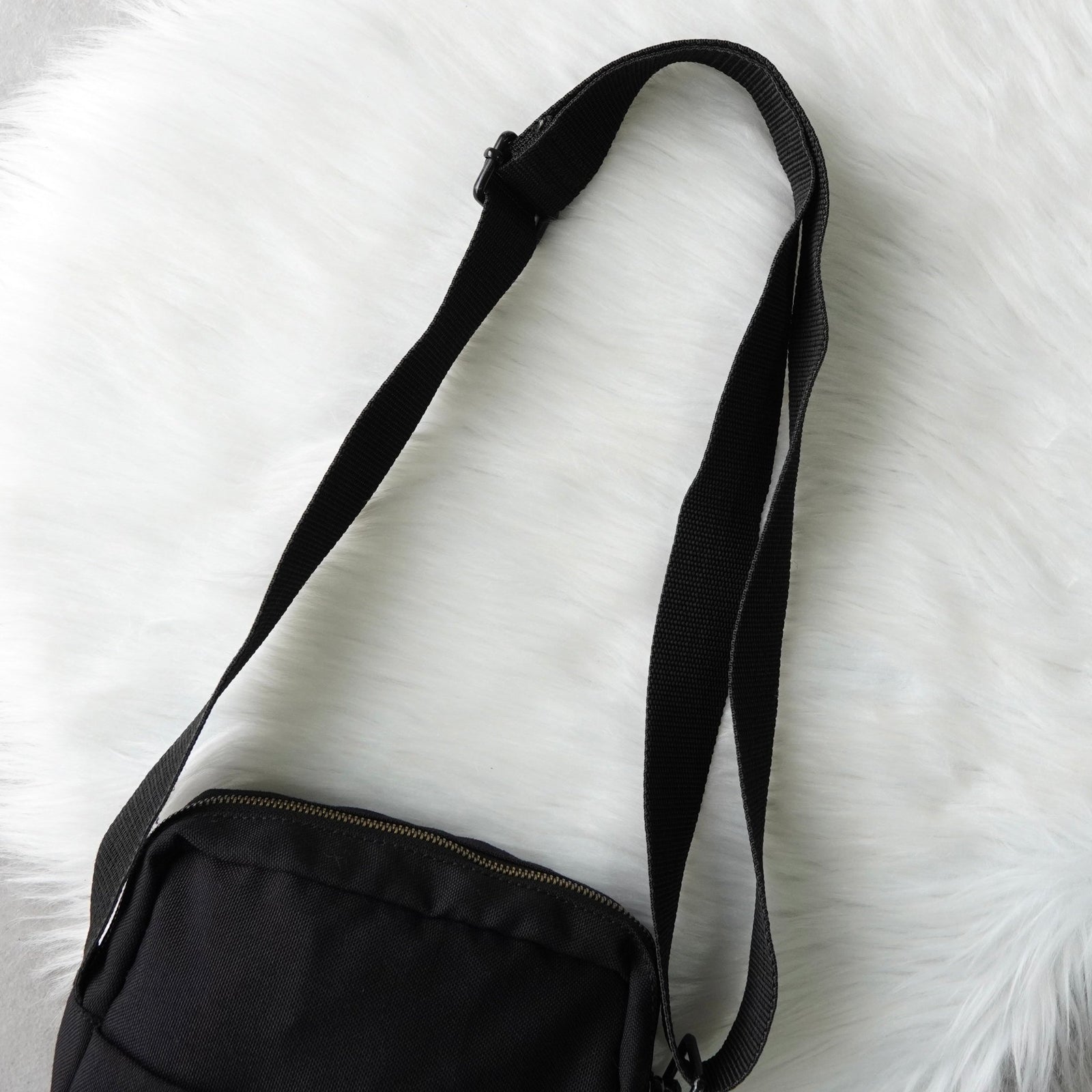 メゾン マルジェラ 4ステッチ 四つタグ ナイロンキャンバス ショルダー