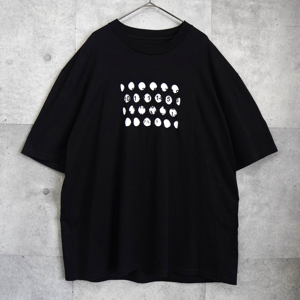 メゾンマルジェラ カレンダー ロゴ 4ステッチ Tシャツ ブラック