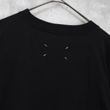 メゾンマルジェラ カレンダー ロゴ 4ステッチ Tシャツ ブラック - NEWSED