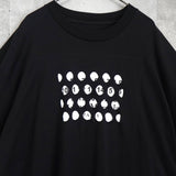 メゾンマルジェラ カレンダー ロゴ 4ステッチ Tシャツ ブラック - NEWSED