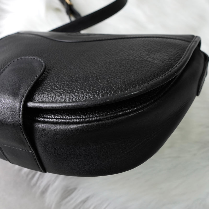 バーバリー ヴィンテージ ロゴ ショルダーバッグ ブラック