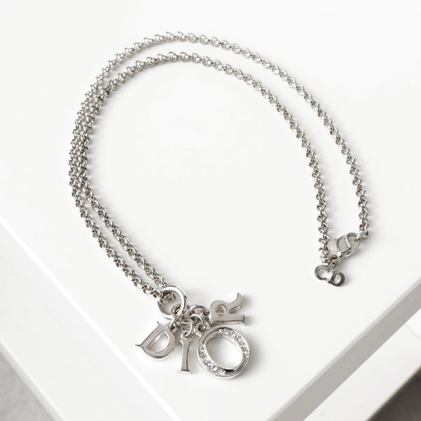 クリスチャン ディオール Diorロゴ チェーン ネックレス シルバー