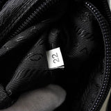 Prada 黑色皮革单肩包