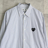 プレイ コムデギャルソン ハートロゴ ストライプ柄 長袖シャツ ブルー / ホワイト