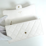 シャネル クラシック ココマーク マトラッセ キャビアスキン 長財布 ホワイト