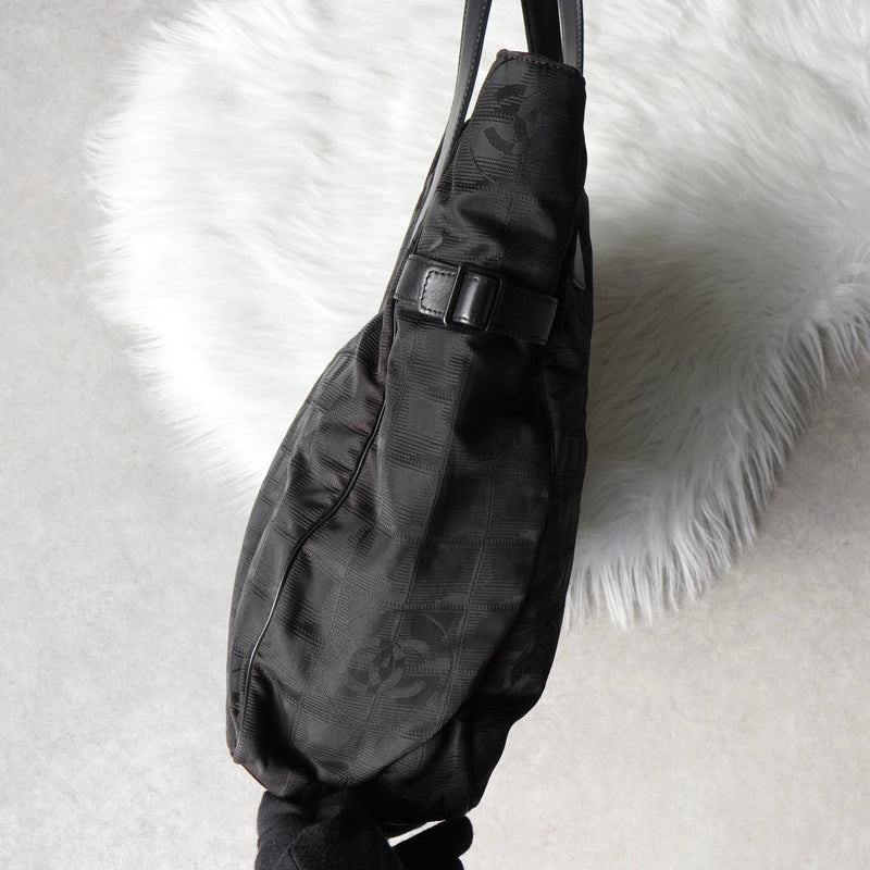 シャネル ニュートラベルライン GM トートバッグ ブラック 7桁6番台