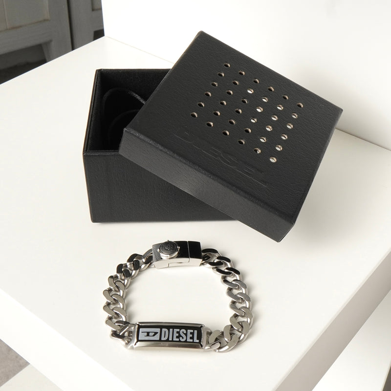 ディーゼル ロゴ プレート ステンレス チェーン ブレスレット シルバー メンズ 箱付き