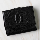 シャネル 5番台 ココマーク キャビアスキン 二つ折り財布 ブラック - NEWSED