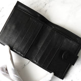 シャネル ココマーク キャビアスキン 二つ折り財布 ブラック 5番台7桁 ギャランティーカード付き - NEWSED