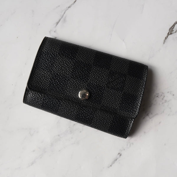 ルイ ヴィトン ミュルティクレ6 ダミエ・グラフィット 6連 キーケース M62662 ブラック - NEWSED