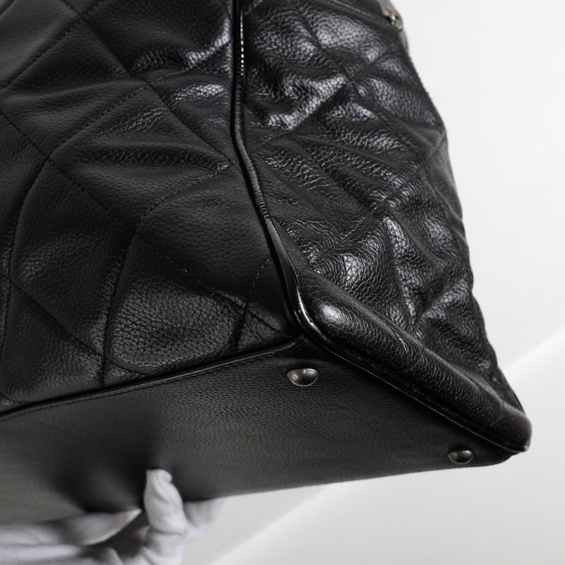 シャネル スポーツライン マトラッセ キャビアスキン ボーリングバッグ ボストンバッグ ブラック 6番台7桁 - NEWSED