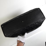 シャネル スポーツライン マトラッセ キャビアスキン ボーリングバッグ ボストンバッグ ブラック 6番台7桁 - NEWSED