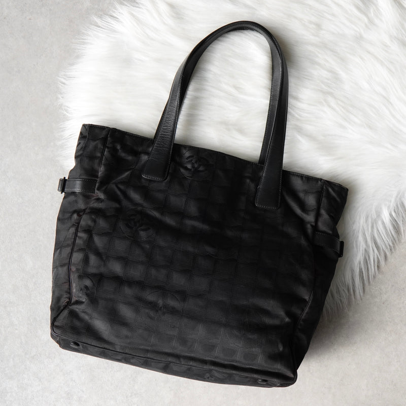 シャネル ニュートラベルライン GM トートバッグ ブラック 7桁6番台