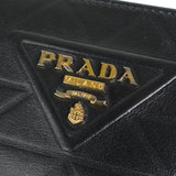 プラダ ロゴ トライアングルカット レザー 二つ折り財布 ブラック
