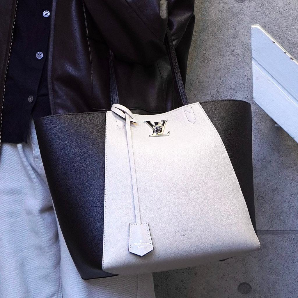 ルイ ヴィトン ロックミー カバ トートバッグ ベージュ / ブラック M42289