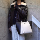 ルイ ヴィトン ロックミー カバ トートバッグ ベージュ / ブラック M42289