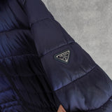 プラダ トライアングルロゴ フーデッド ダウンコート ダウンジャケット ネイビーパープル レディース