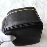 シャネル 7桁3番台 ココマーク キャビアスキン バニティバッグ ブラック - NEWSED