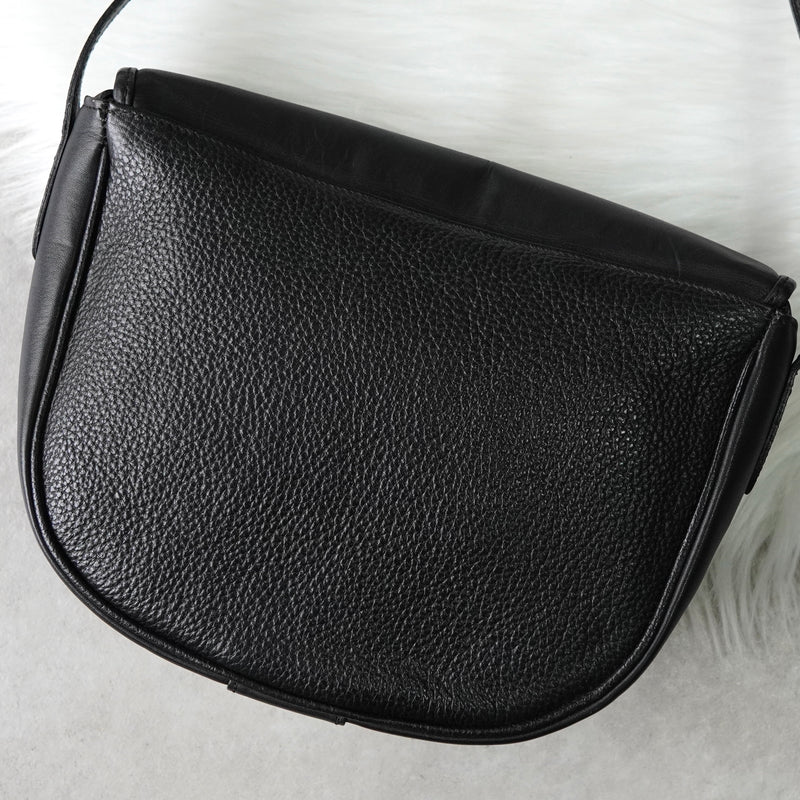 バーバリー ヴィンテージ ロゴ ショルダーバッグ ブラック